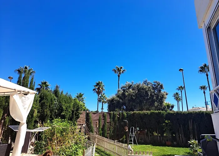 Con Jardin Y Piscina Pet Friendly 아파트