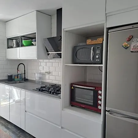 Con Jardin Y Piscina Pet Friendly