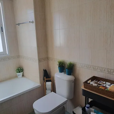 Con Jardin Y Piscina Pet Friendly דירה מארבלה