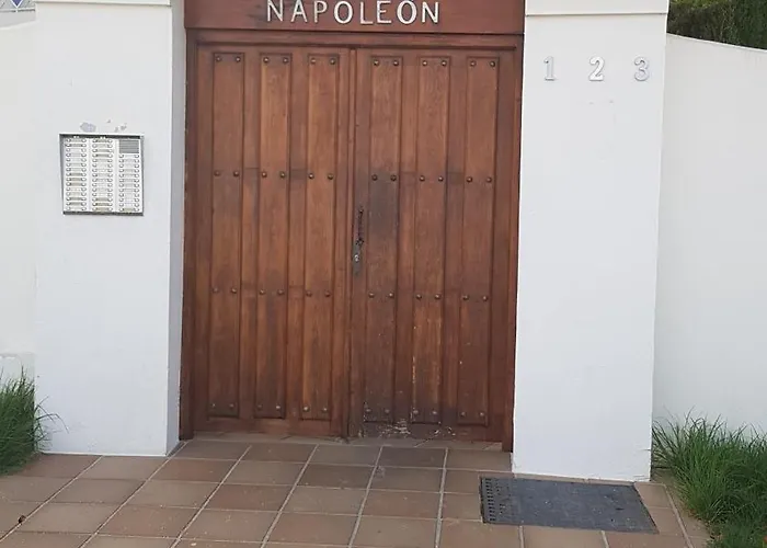 Con Jardin Y Piscina Pet Friendly