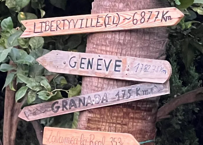 Con Jardin Y Piscina Pet Friendly